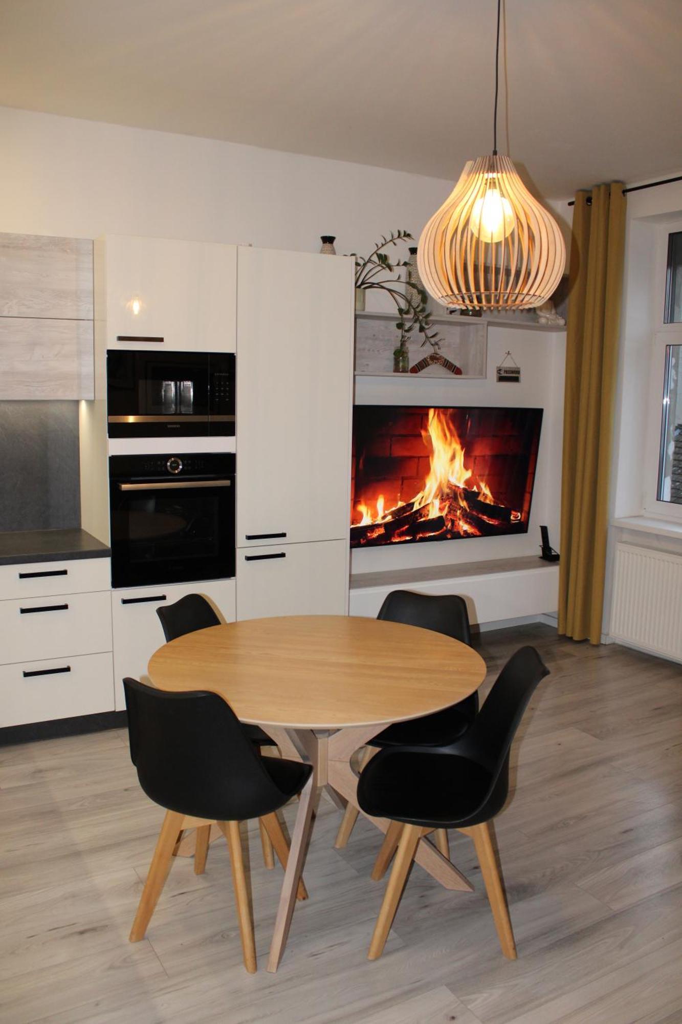 Lovely 2-Bedroom Apartment In Centre Of Bratislava Buitenkant foto