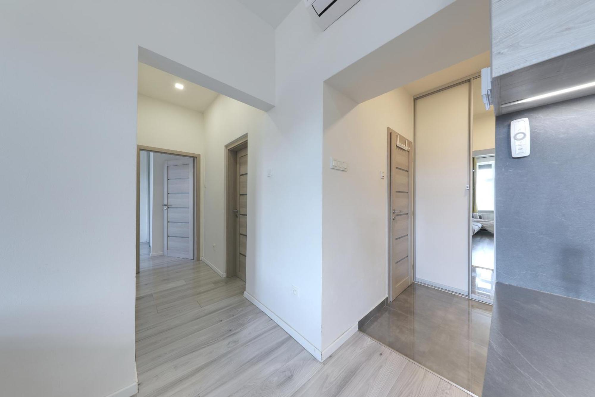 Lovely 2-Bedroom Apartment In Centre Of Bratislava Buitenkant foto